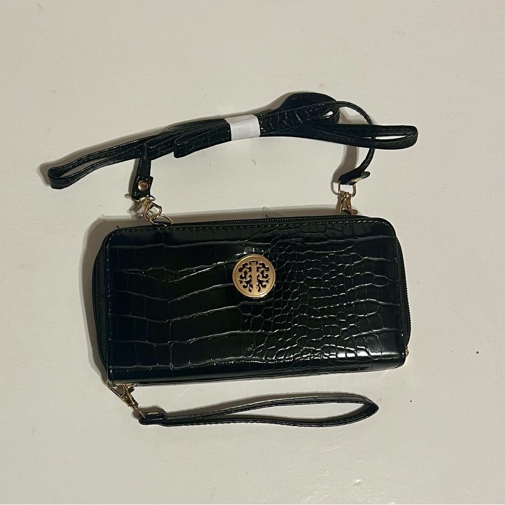 Black medallion Wallet w/shoulder strap two zipper compartments